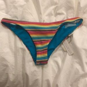 NWT Vitamin A Reversible Multi Bikini Bottoms Sm